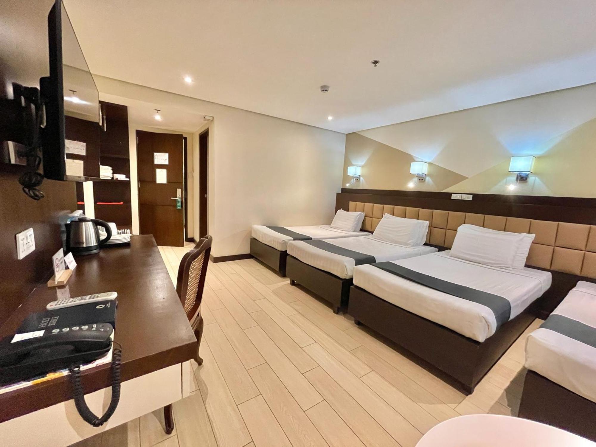 The Vip Hotel Cagayan de Oro Bagian luar foto