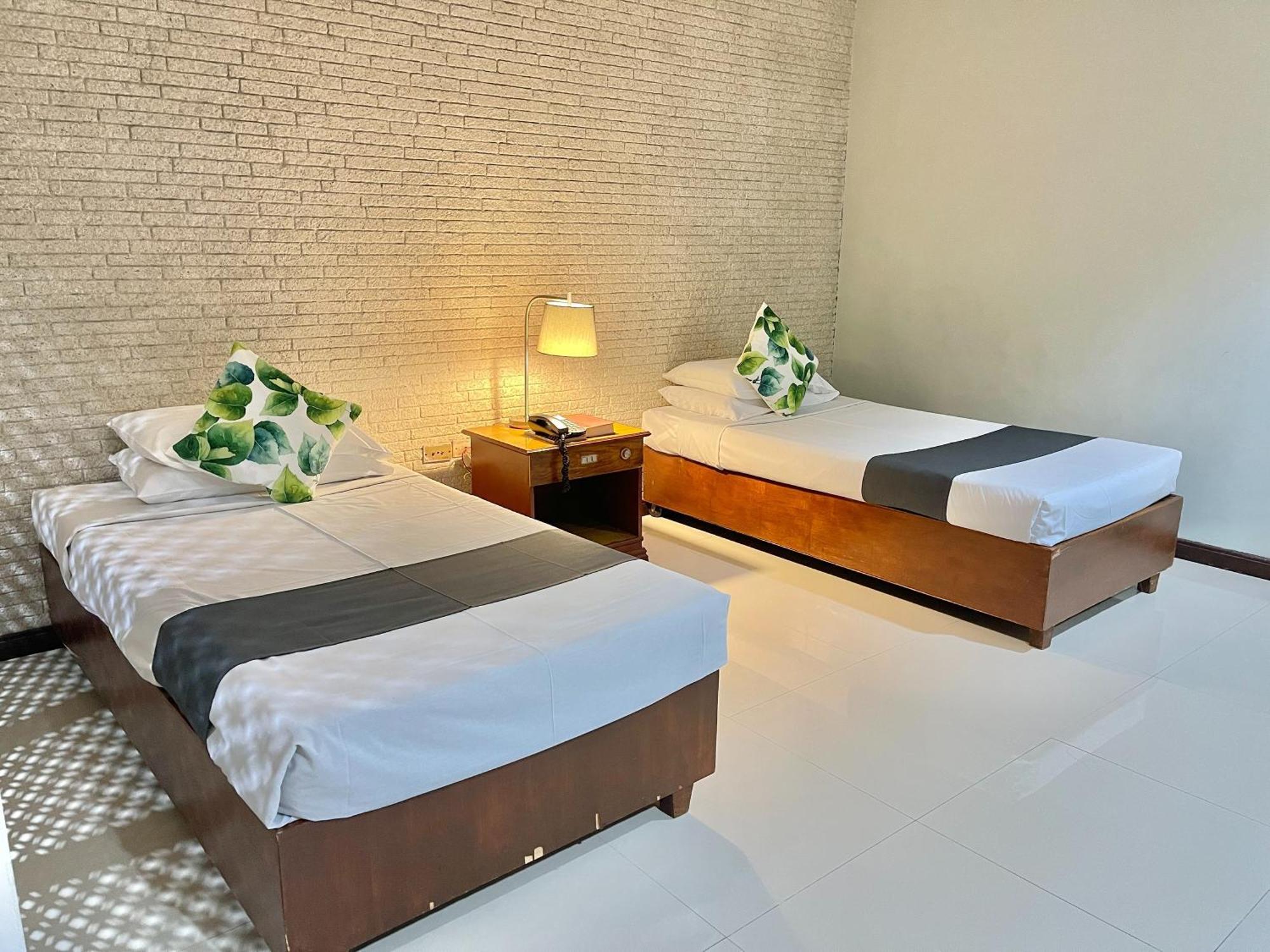 The Vip Hotel Cagayan de Oro Bagian luar foto
