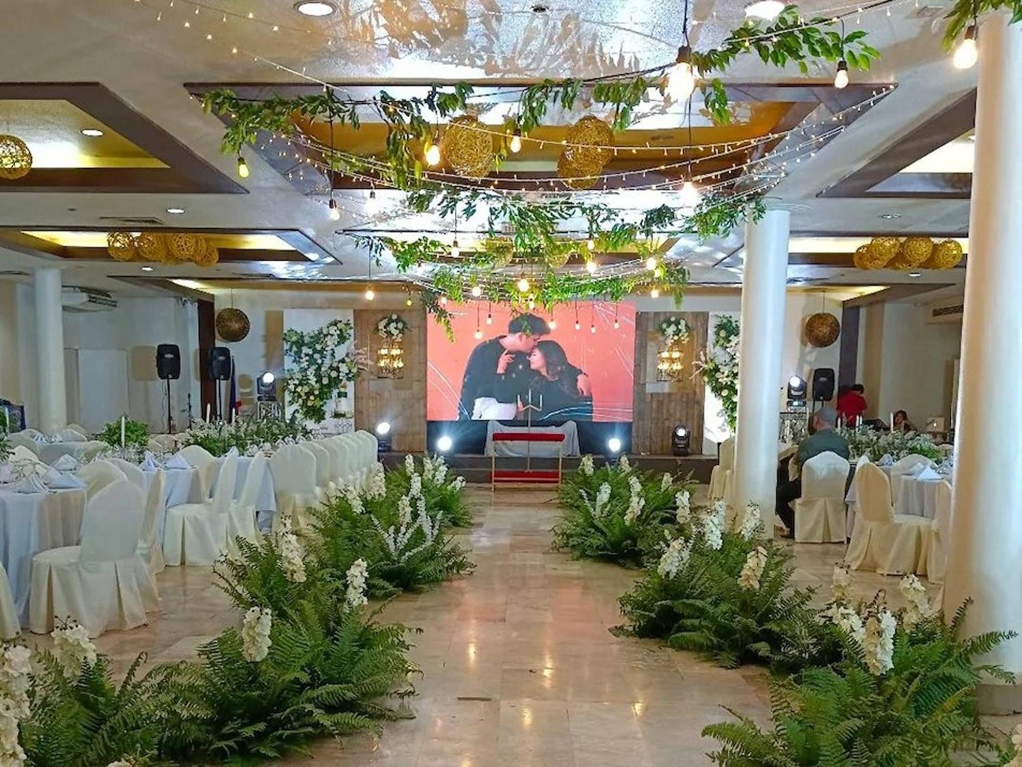The Vip Hotel Cagayan de Oro Bagian luar foto