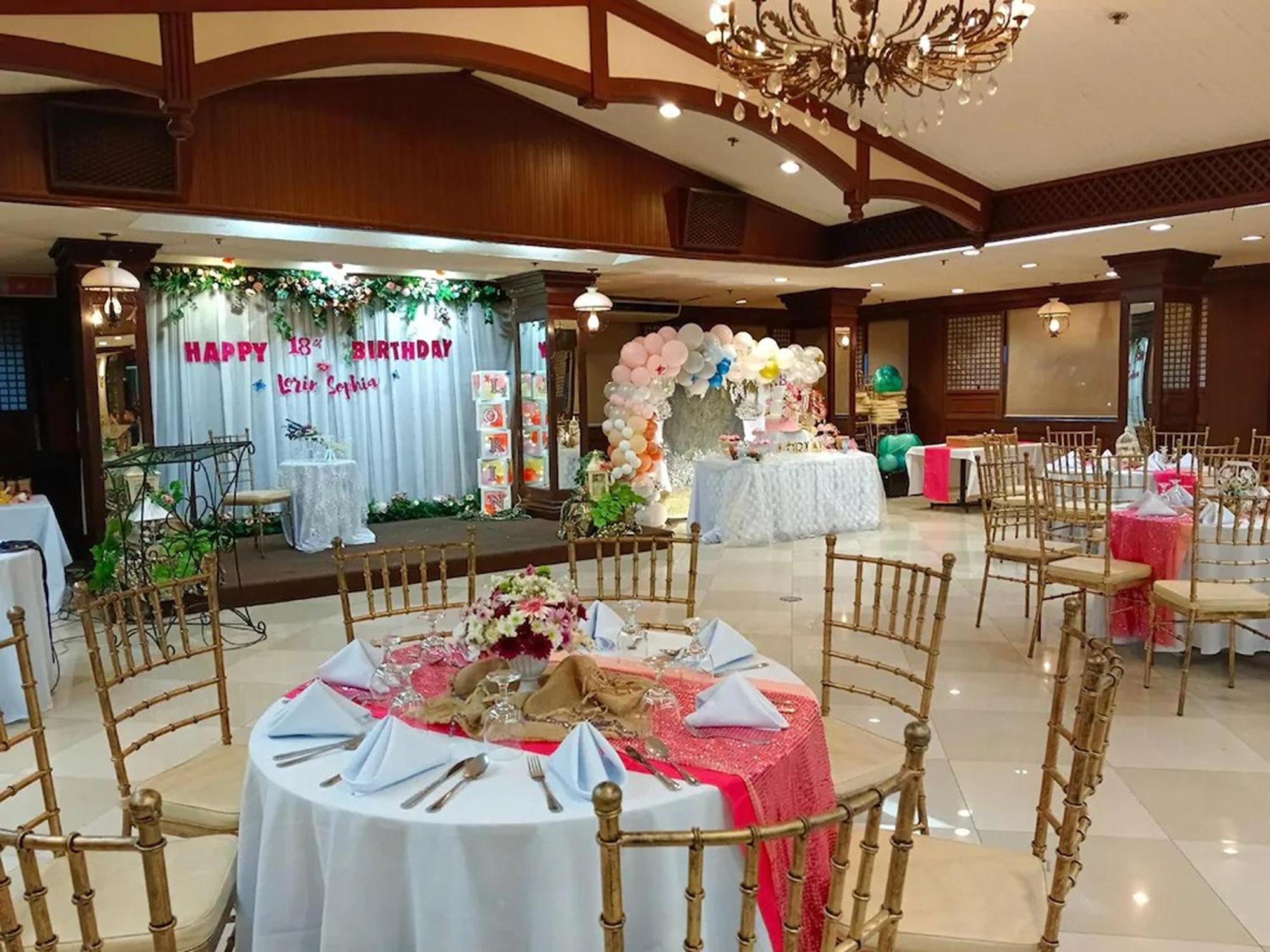 The Vip Hotel Cagayan de Oro Bagian luar foto