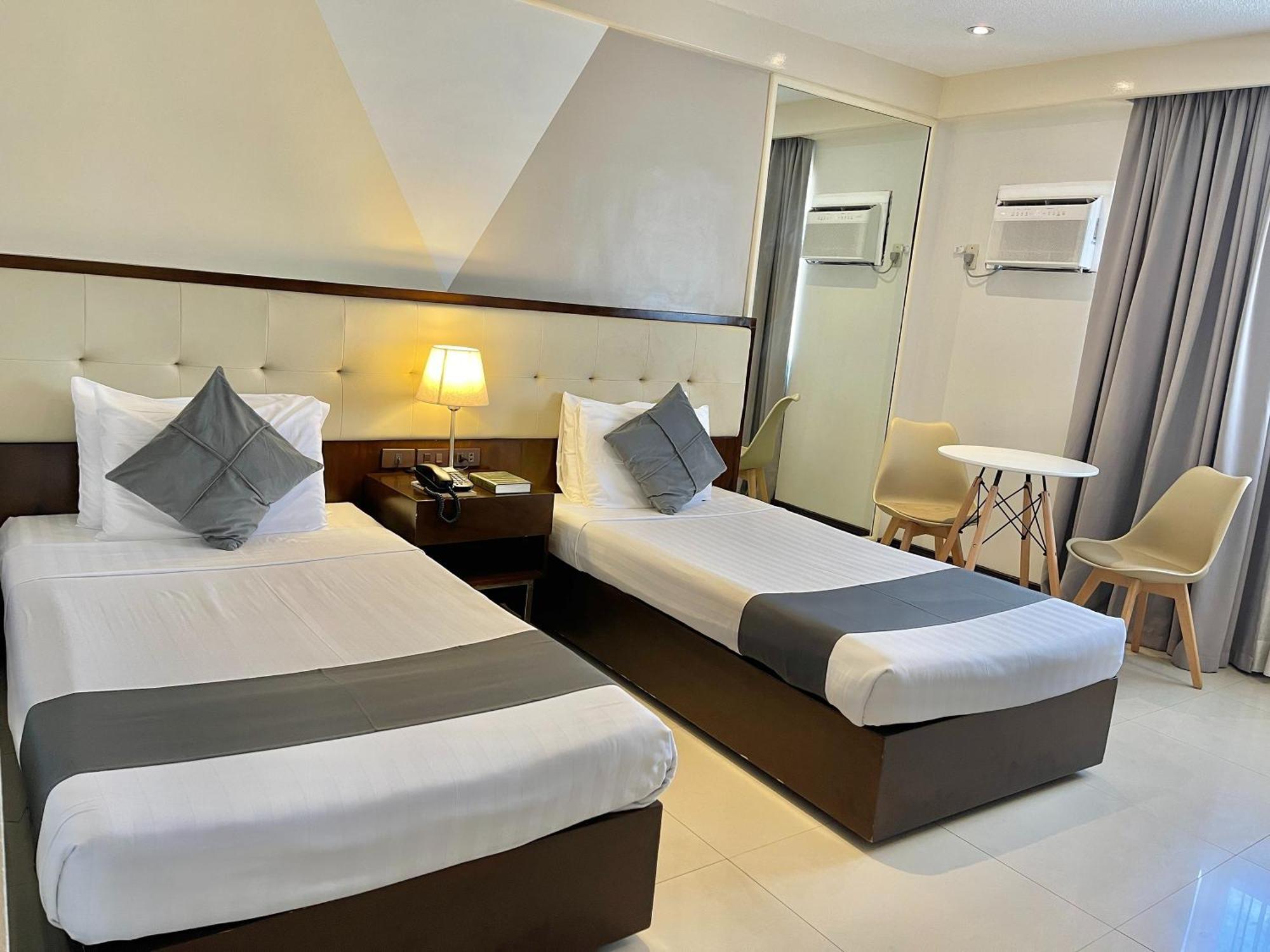 The Vip Hotel Cagayan de Oro Bagian luar foto